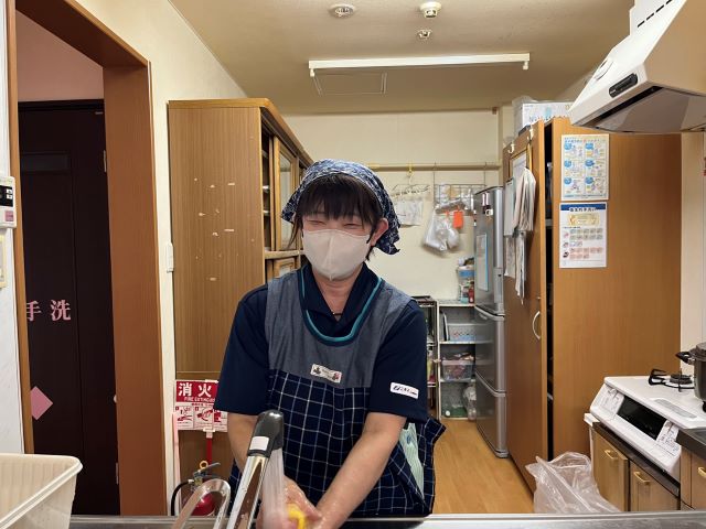 中途・転職者大歓迎!〕
| ニチイケアセンター釧路昭和 | |
| 時給1125円以上 | |
| 北海道釧路市昭和中央6丁目31番18号 | |
| 根室本線釧路駅 車20分 | |
| 週3日以上 |
![